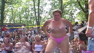 Contest At Nudist Resort Gets Glory in Dish out
